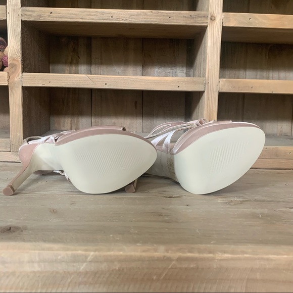 SATC inspired Peep Toe Heels - Never Worn - Picture 5 of 7